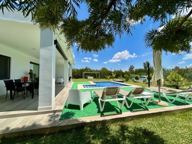 Villa Ole Tu Andalucia à Sanlúcar la Mayor Extérieur photo